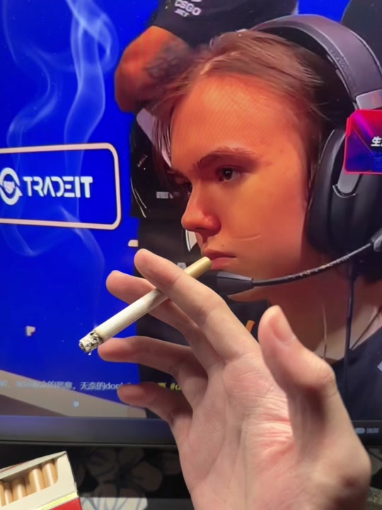 deokdam选手因胳膊肘受伤不能参加即将到来的LCK比赛。 对此，Pleata选手将代替deokdam选手参加LCK比赛