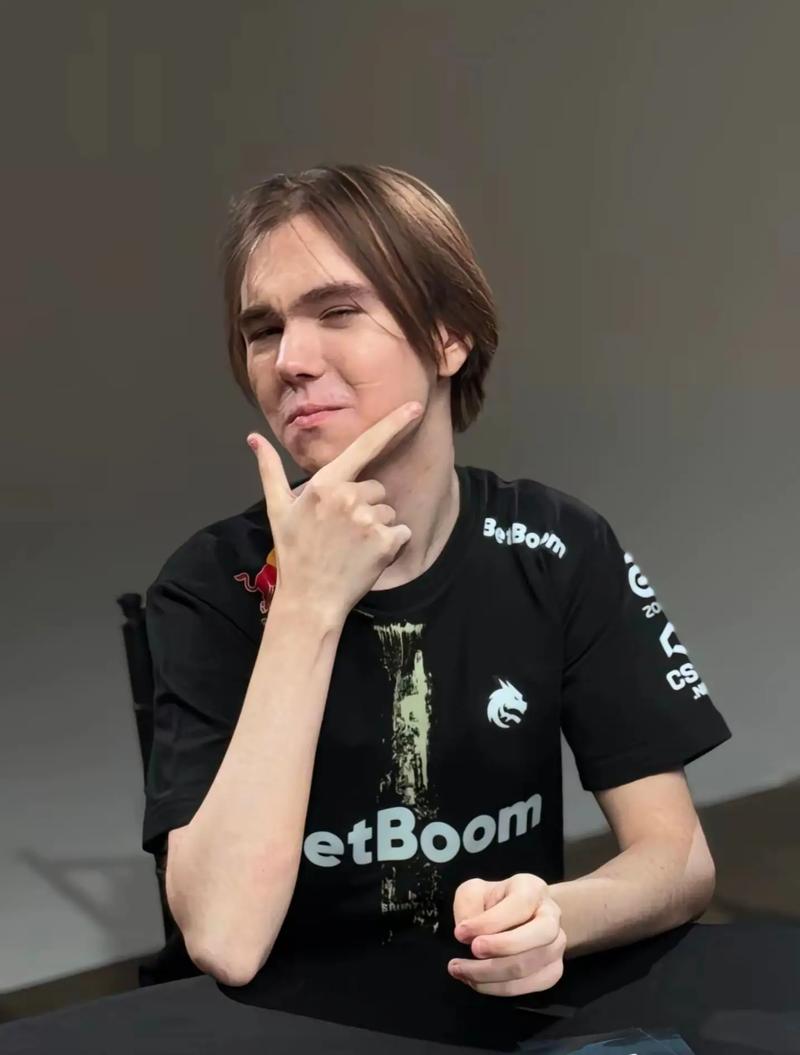 UP群访 Ning：我虽然真的很久没玩过千珏了 但队友们都相信了我