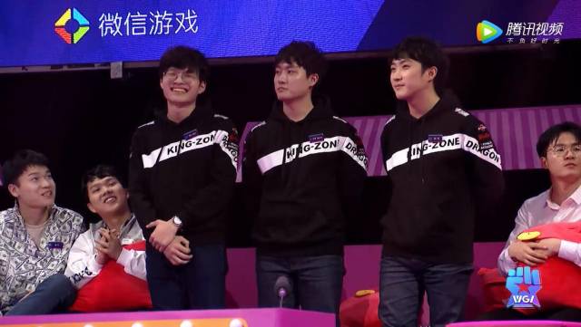 EDG赛后群访 教练：队内新人太多，目前的战术体系太过单一