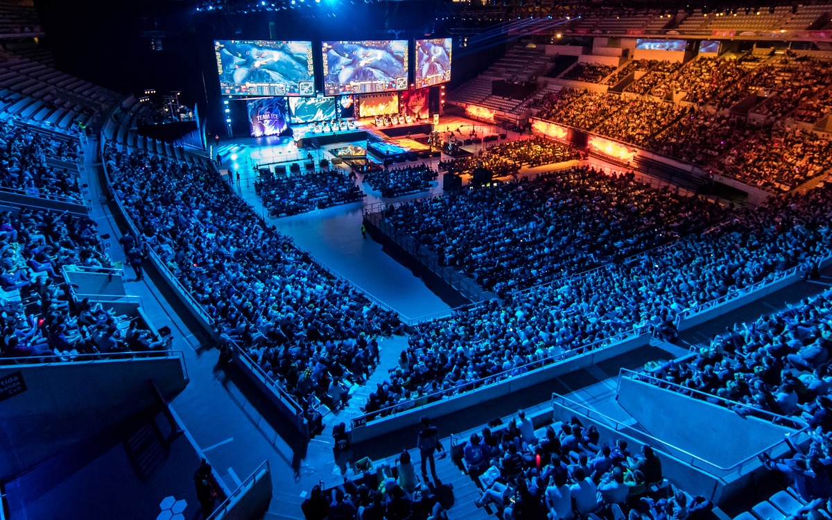 TES败者群访 教练：想法上面大家需要统一一下 逼团的时候要沟通