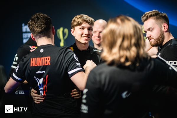 数据里程碑预告：knight即将达成3500助攻成就